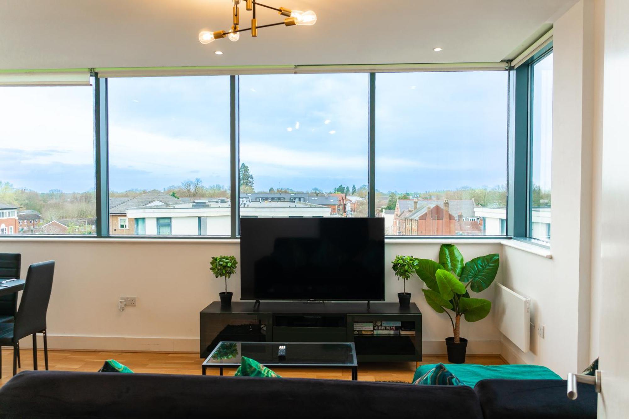 The Regency Suite - Modern 2-Bed 1-Bath Apartment Chertsey Exterior photo
